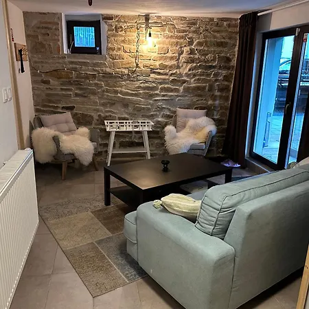 Pod Smrečkami S Krbom A Krásnym Prostredím Casa de Férias *