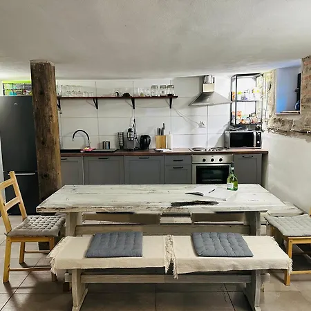 Pod Smrečkami S Krbom A Krásnym Prostredím